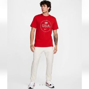 Nike Premium Essential Icon Tee M